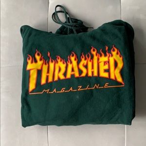Almost brand new thrasher sweatshirt!